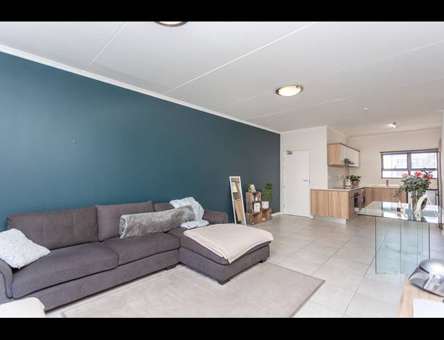 2 BEDROOM APARTMENT FOR SALE IN RICHWOOD